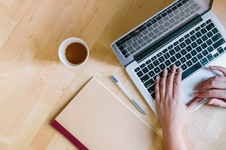 NetCURD's tweet photo. Quelques pré-requis avant de vous lancer dans la rédaction web.
Merci à Hélène SOYER #aufilduprojet pour cet article #netcurd
https://t.co/W1oykMcsM7 https://t.co/lmAJKDQiFh