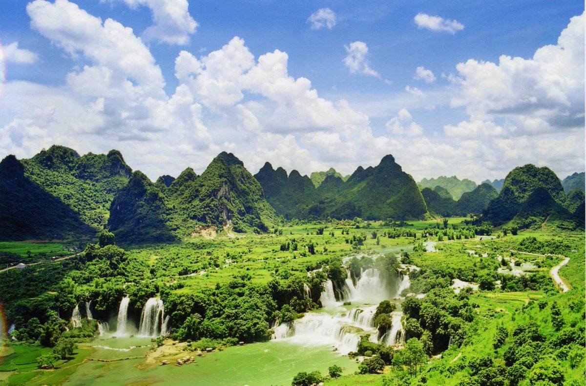 DNP_Media's tweet photo. Có nhớ Cao Bằng không em
Mình về lại Cao Bằng lần nữa được không em?
Anh sẽ đưa em đi thăm cửa khẩu Tà Lùng
Lên núi Báo Đông ngắm hoàng hôn rực lửa
Về lại bản Giuồng tắm suối nước nàng Hai...
#-st-
@DNPPOWER_CO 😀😀😀😀😀😀 https://t.co/SbSKLtufTn