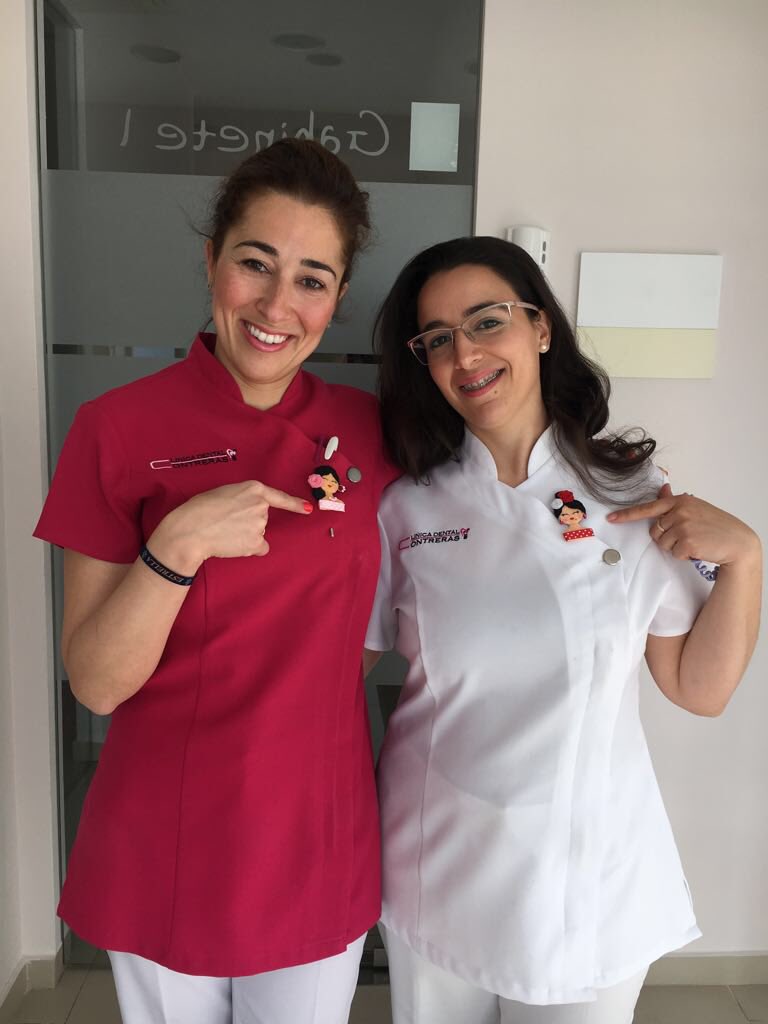 DENTALCONTRERA1's tweet photo. Esta semana en Clínica #Dental Contreras trabajamos de flamencas maneras 💃🏼
¡Feliz Feria de Abril! #FeriadeAbril18 #FeriaSevilla18 https://t.co/YtYrCHw9dl
