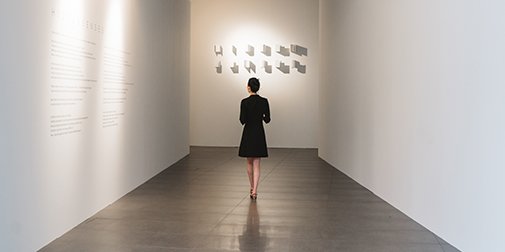 SonyGroup_JP's tweet photo. ミラノデザインウィークがスタート。#Sony が出展する“Hidden Senses”をカリスマインスタフォトグラファー #HiroakiFukuda 氏の写真でレポート。会場を進むにつれて研ぎ澄まされる新たな感覚。思いもよらない心地よさと巡り合う旅の始まりです。
#SonyDesign #SonyHiddenSenses #SonyMilanDesignWeek https://t.co/o8mnuk1Kmj