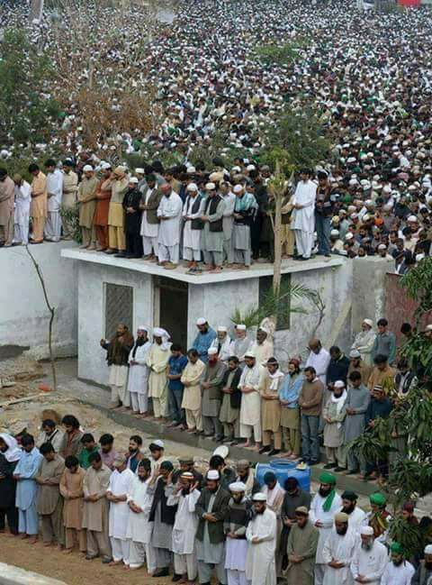 islamicfreedom's tweet photo. !!! Assalamu Alaykum. !!!
!!!.How. Many. Muslims. Are. Online. To. Type. "Allahu. Akbar. " https://t.co/sbAiYpgNAd