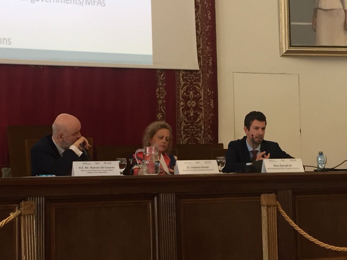 JointSDGFund's tweet photo. Ries Kamphof, Associate Research Fellow, Clingendael Institute exposes his research "Foreign Affairs, Ministries partnering on SDGs with the Private Sector" #PublicDiplomacy #SDGs https://t.co/fwAFYMl3LL