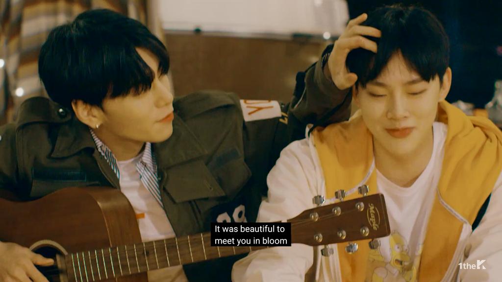 JOYFULJBJ787's tweet photo. Let's streaming guys ❤

https://t.co/8s60eXVFpn
#JBJCallYourName https://t.co/DIyNWae0nz