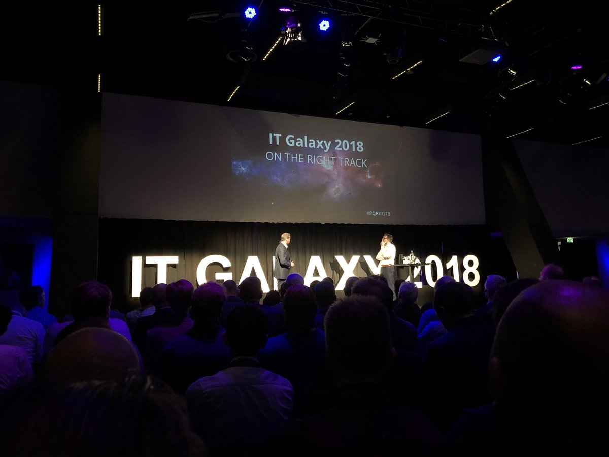 PMeijden's tweet photo. Keynote from @JRLangedijk and @viktoriousss on the It galaxy #pqritg18 https://t.co/DEZYpjq4tC