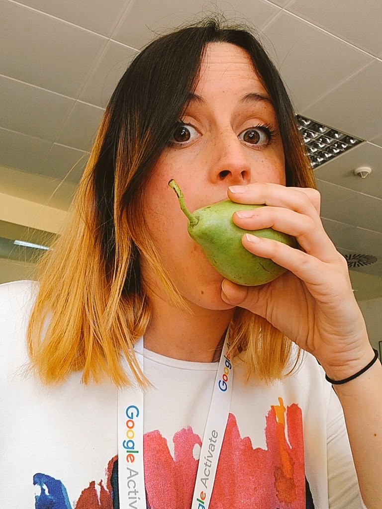 elisaege's tweet photo. #YoRenuncio a salir bien en las fotos durante el #GoogleBreak de #ActívateMurcia #GoogleActívate #Salud #FruitBreak https://t.co/H3iTjqjSuj