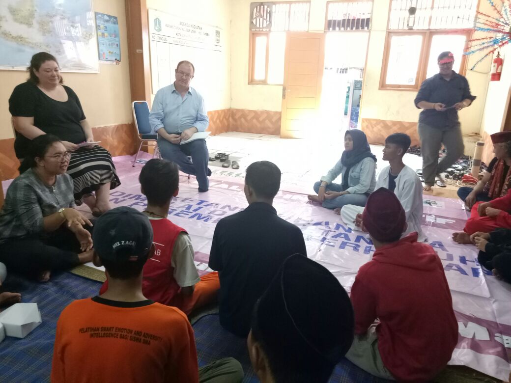 Hari ini, Proyek Ketahanan Kota dikunjungi oleh Plan International Headquarters United Kingdom dalam rangka monitoring proyek yaitu mengenai penggunaan ICT center, diskusi pengembangan program, dan lain-lain. #sharcare #todayactivity