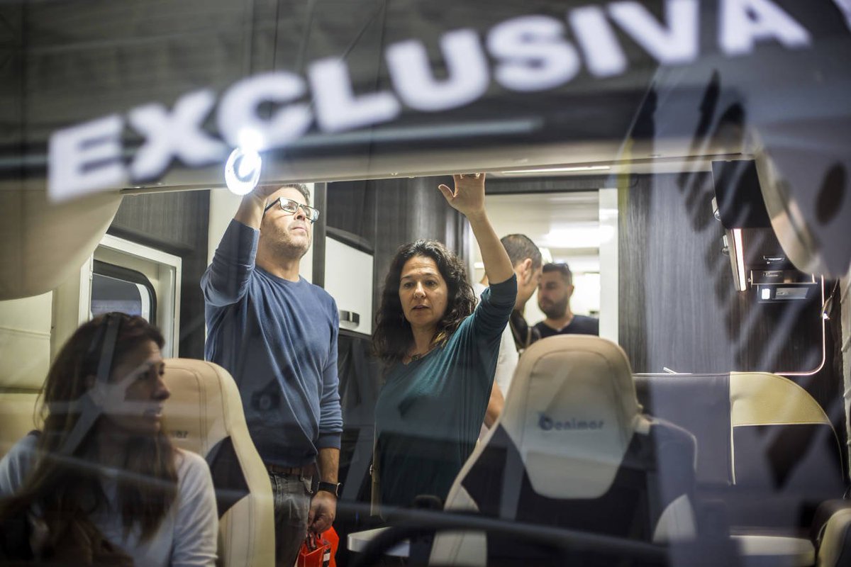 Sabías que un 20% de los españoles quiere comprar una AC o #Campervan en los próximos 2 años? O qué vehículos tienen una mayor proyección de futuro?🤔Descubre las conclusiones del I Observatorio del #Caravaning !🧐🚐 #autocaravanas goo.gl/Aq3cyu