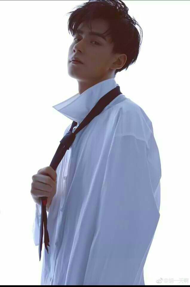 ohlalabyee's tweet photo. FUCK HU YI TIAN FOR BEING SO PERFECT!!!

💖💖💖💖💖 https://t.co/fQgI0CU5nA
