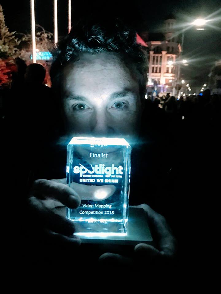 momapstudio's tweet photo. Regresando feliz. Gracias Bucharest. Coming to Sweet home. Thank you Bucharest Spotlight Festival #nominated! #videomappingpro #romania #VisualEffects #Compositing #visualeffects #mapping #festival @grefusa @dulcesol @Dulcesol1952 @fulton +info: https://t.co/xOi2jskGy8 https://t.co/X3R2ULgja7