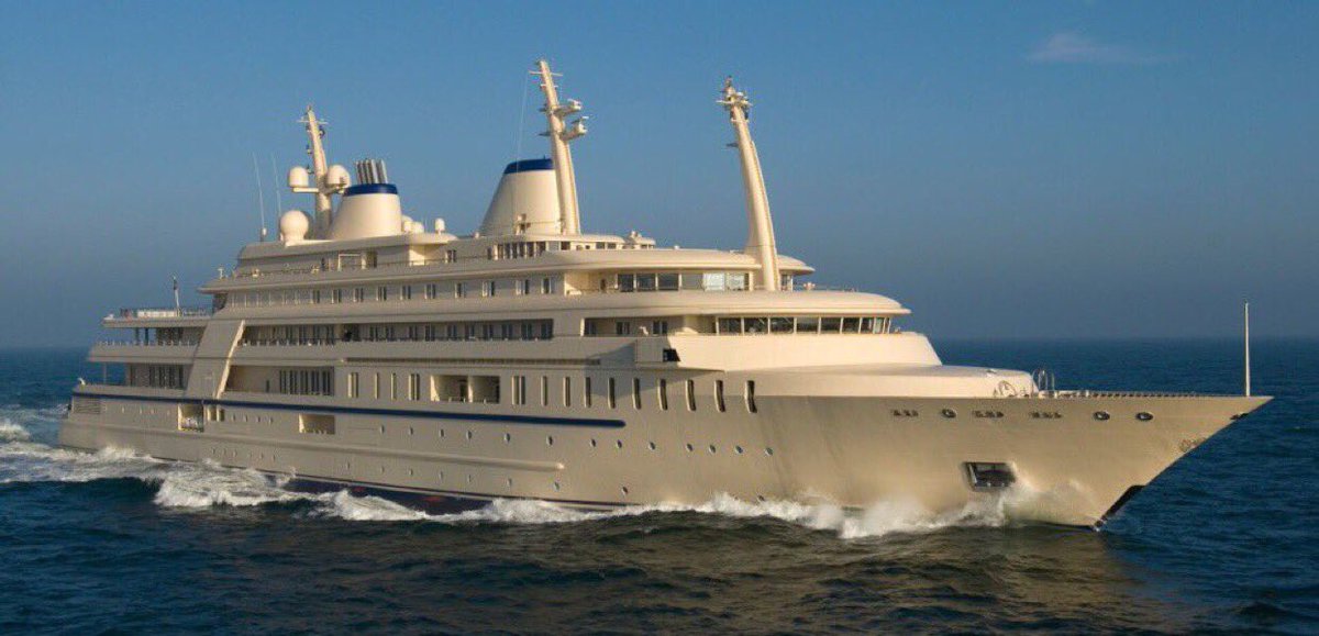 EBSButlerSchool's tweet photo. @julesserkin @businessbunker @martinpaulwhite @vanillaweb We hope he will #BBunker extraordinary opportunity for those in the specialist #hospitality field #BeAButler #yacht #chalet https://t.co/xWZzTibj2B