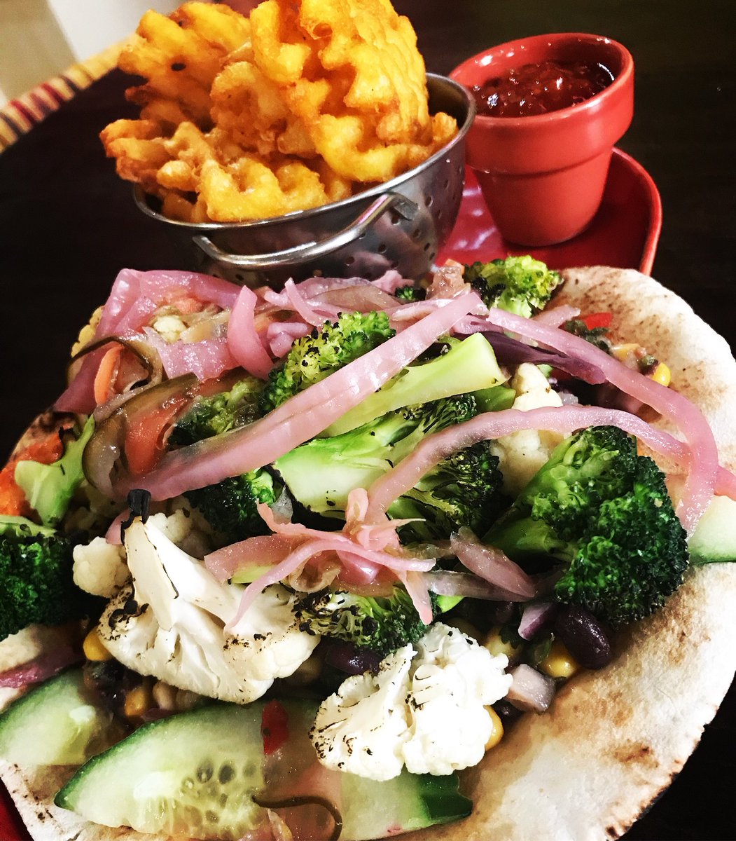 LoungePenrith's tweet photo. Can’t get enough of this new menu 💚 https://t.co/OQz5VaRxgq
