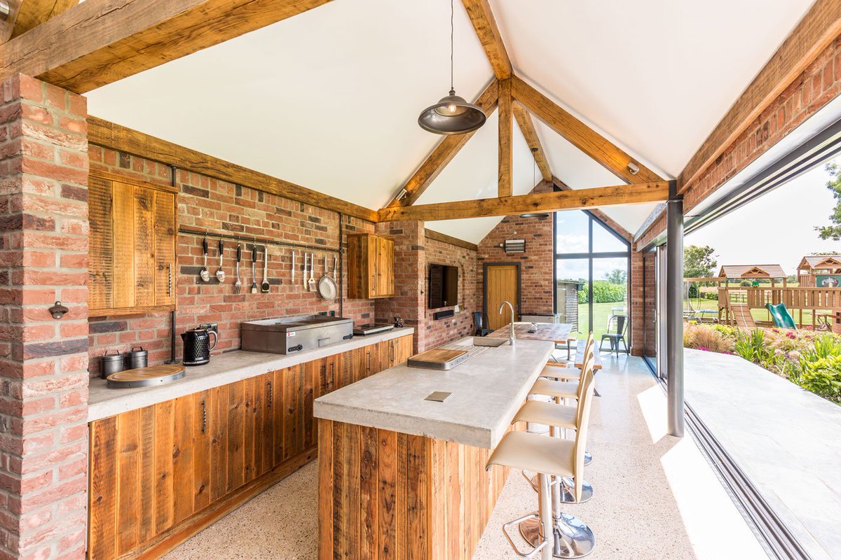 Stirlin Design tweet media