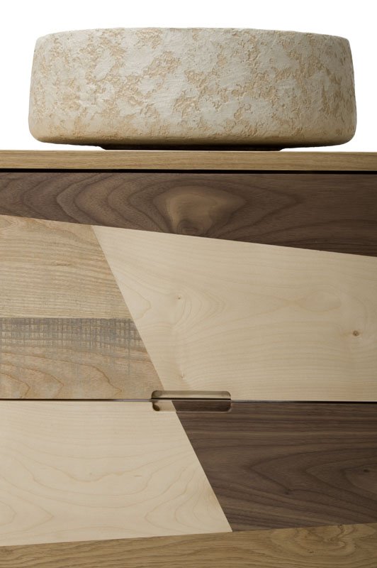 #ilBagnoalSalone #SaloneBagno <a href="/iSaloniofficial/">Salone del Mobile</a>
Il nostro mobile Bagno in legno massello e ciotole in ceramica artigianale di <a href="/Maidea/">anjali teotia</a>