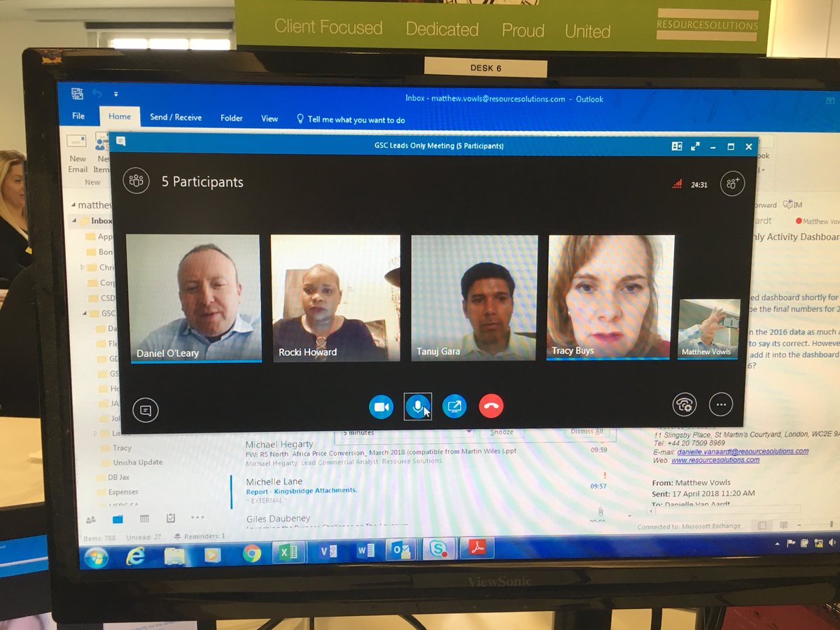 vowlsie116's tweet photo. Skyping with my GSC colleagues @RSOutsourcing @RockiHowardSPHR @Dvincent2911 @TanujG78 @TracyBuys @DOL54321 #united #work4rs #global https://t.co/5i7QylI9rR