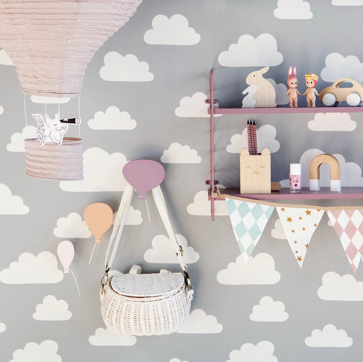 Mollie_Magazine's tweet image. Say hello to Suzanne from This Modern Life, seller of hand-picked decor for babies, kids and the home. We sat down with her to mark #worldcraftweek 👋 bit.ly/thismodernlife…