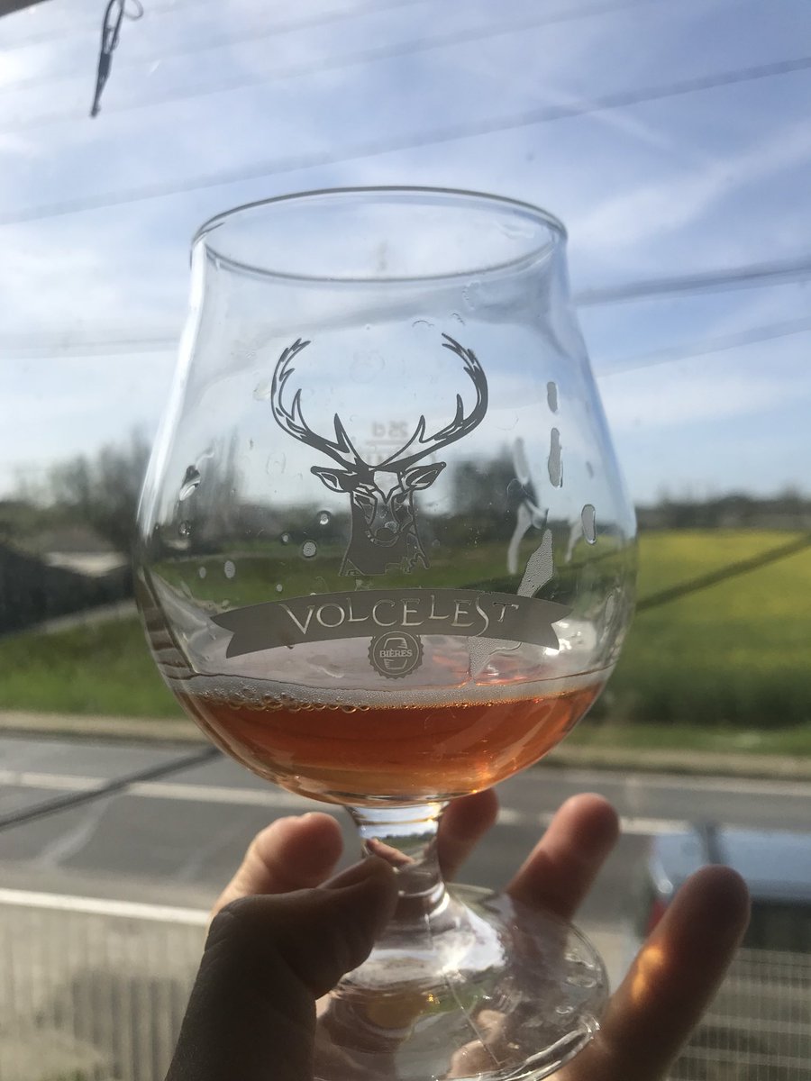 _NATURALIA's tweet photo. Ce matin nous avons visité la Brasserie artisanale #Volcelest à Le Perray-en-Yvelines (78) ! Merci à l’équipe pour leur super accueil 🍻 #bierelocale #bio #naturalia https://t.co/nWnA7GN6Rt