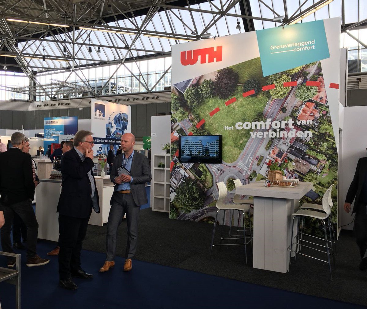 Gezellige drukte op <a href="/BuildingHolland/">Building Holland</a> We zijn er morgen en overmorgen ook nog!
#comfort van #verbinden