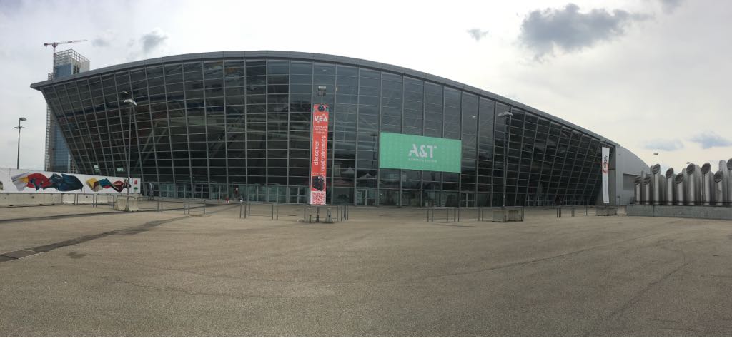 AeTfiera's tweet photo. Domani apre #AeT2018 - #Automation &amp; #Testing.
Più di 400 espositori ti aspettano a #Torino, OVAL @LingottoFiere. Nuove tecnologie per #Industria40, soluzioni innovative per Prove e Misure. Al centro del padiglione Azienda 4.0: una vera Smart Factory a misura di PMI.
Non mancare! https://t.co/JpGgdUY9AE