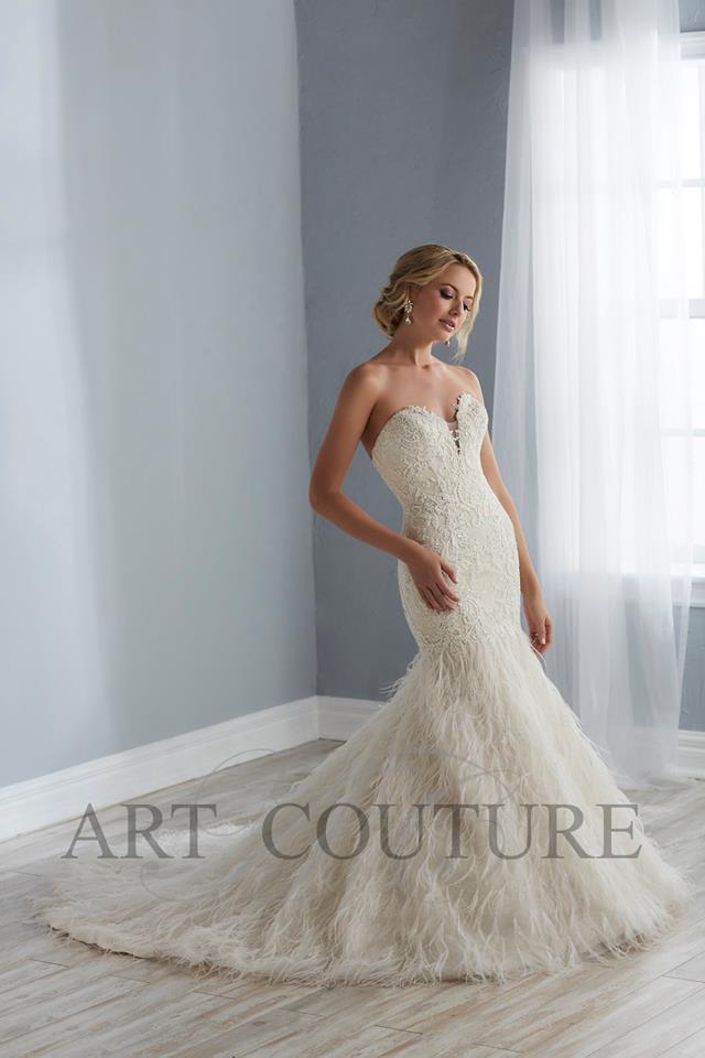 WedExUK's tweet image. @PromtoBride will be exhibiting this evening @StMichaelsManor St Albans Wedding Fair. With 2 catwalk shows at 7:00 and 8:30 where they will be showing some of there stunning dresses. Come down and see if they can find the perfect dress for you. 
#weddingdress @whatsonstalbans