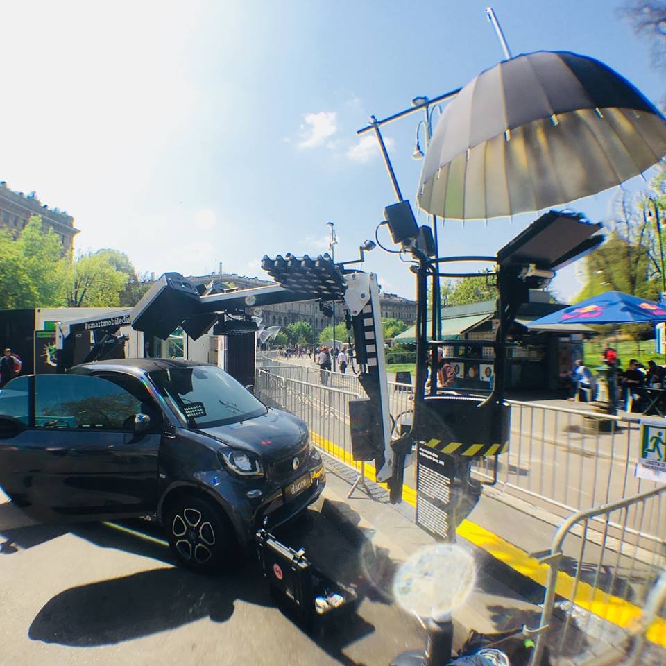 MMondolfo's tweet photo. 17/04/18 #Smartmobiledisco party @fuorisalone almost ready! Waiting for you all. Proud to be part of this team. https://t.co/gTppgSiF1Q