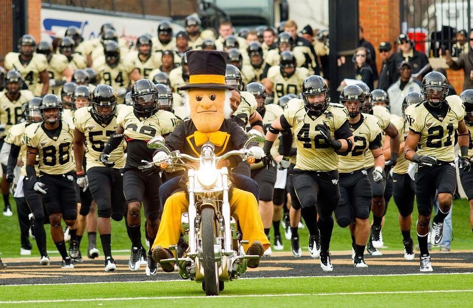 SCHSPatriots's tweet photo. Special thanks for Wake Forest football for stopping by today! https://t.co/JkWpTkYN7E