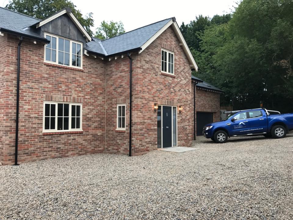 Our dedicated, expert team can turn your dream home into a perfect reality in 2018! For more information, drop us a call on 07584 688 888 or drop us a message!👌 
#NewBuild #NewBuildContractors