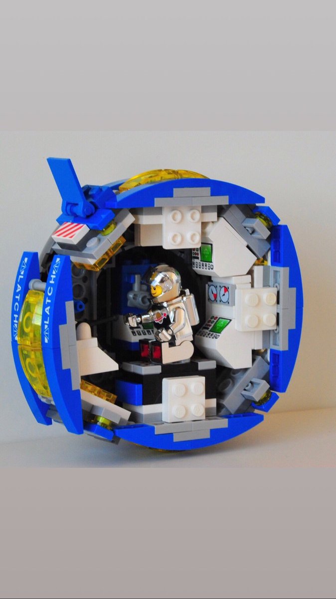 An inside look at the <a href="/LegoSpacePod/">Lego Space Pod</a> on <a href="/LEGOIdeas/">LEGO® IDEAS</a>! Lots going on in that cockpit! <a href="/CptMutant/">Mutant Productions</a> <a href="/DoSAinterntl/">Spaceteddy</a> <a href="/stephanix3D/">Stephan Niks</a> <a href="/lcsfan94/">GBailey46</a> @StarFleetXBLego @callkathy <a href="/Agaethon/">Rob</a> #lego #AFOL #afol #LEGO #lego