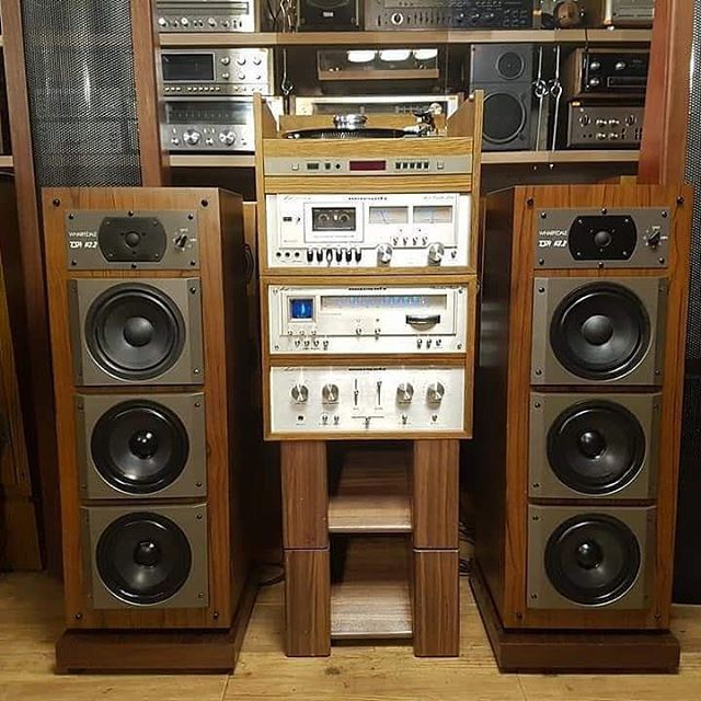 VintageAudioLuv's tweet photo. Good Morning !!
.
📷 by @studiovintageaudio
.
Marantz Tower And Wharfedale TSR 112.2
.
.
.
#VintageAudio #Audio #Vintage #turntable #phono #vinyl #records #music #hifi #hifiaudio #highend #highfidelity #highendaudio #stereo #stereophile #vinylcollect… https://t.co/GksPdTi6eM https://t.co/j9Wwa9EIiI