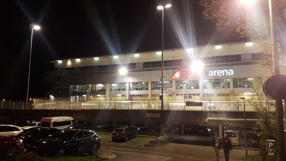 Schafft der <a href="/EHC_Kloten_1934/">EHC Kloten</a> die Wende oder gibt es eine Bruchlandung nach 56 Jahren? Ehrlich - es braucht schon ein «Wunder von Kloten» um die Bruchlandung abzuwenden - doch gibt es eine Reaktion gegen <a href="/lakers_1945/">SCRJ Lakers</a> in  Spiel 3 heute Abend 20:15 in der #SwissArena in #Kloten?