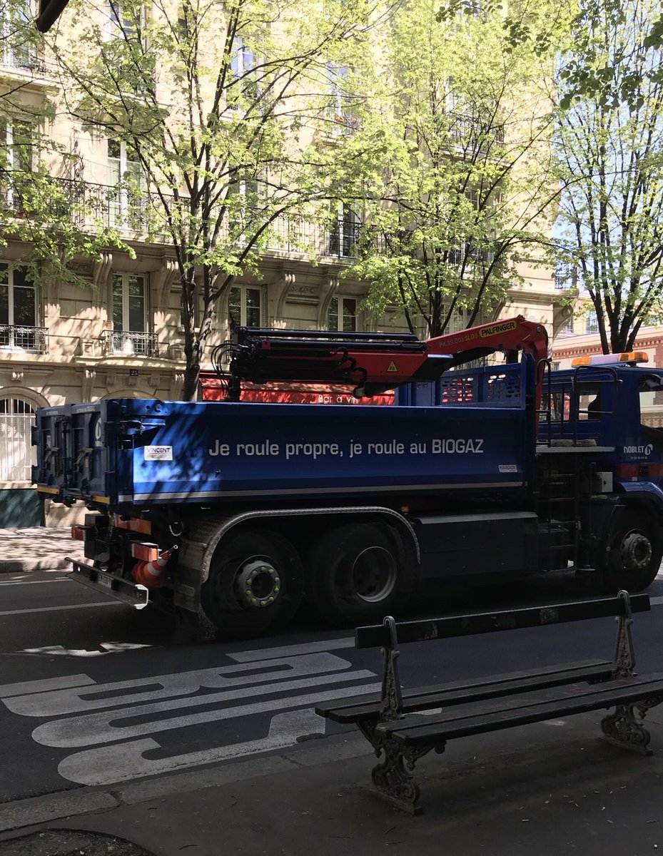 Mobilité durable à #Paris   @Cecile_264 <a href="/P_Bombardier/">P_Bombardier</a>