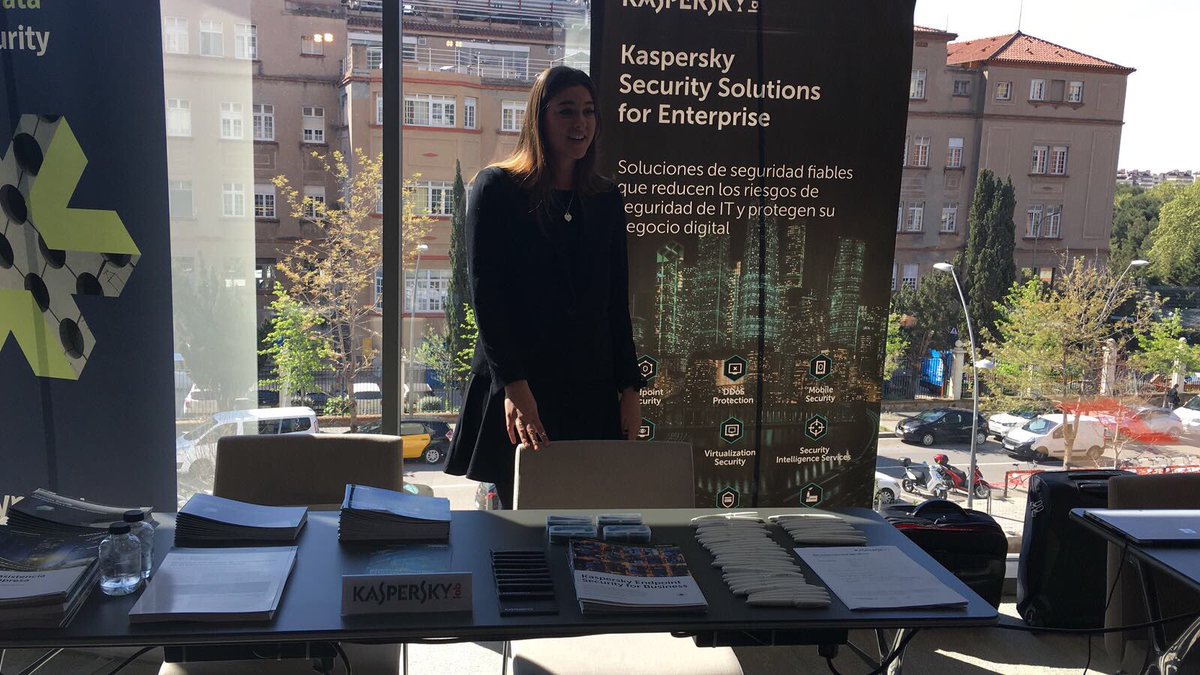 KasperskyES's tweet photo. 👋🏻Si estás en el #IDGSecurity, acércate a nuestro stand descubrir cómo proteger mejor tu negocio 👉🏻 https://t.co/qK9tUmroqy https://t.co/rQTyjAs9rb