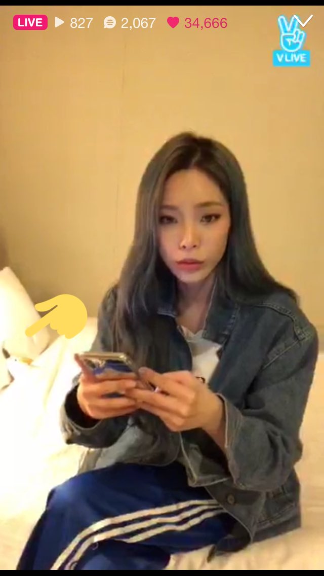 hedduck91's tweet photo. มีโอลาฟนอนอยู���ที่เตียงในโรงแรมด้วย 😂😂⛄️ https://t.co/mZxMTmrdgd