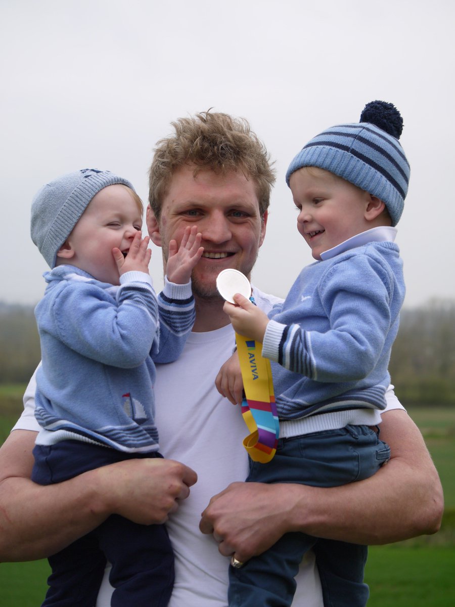 Special moments for the record book with <a href="/JamieGibson6/">Jamie</a> as our boys fight over the MOTM medal! Huge well done to all the boys <a href="/SaintsRugby/">Northampton Saints 😇</a> for pulling off a brilliant win for their loyal fans.