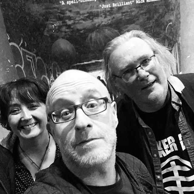 allroadsmeet's tweet photo. Thanks Mick and Vicky! New Dawn Fades was a success... 4 nights 4 standing ovations... One very tired producer... #ndfplay #joydivision #mickmiddles https://t.co/r8jfdNuLe1 https://t.co/ymWji82bBR