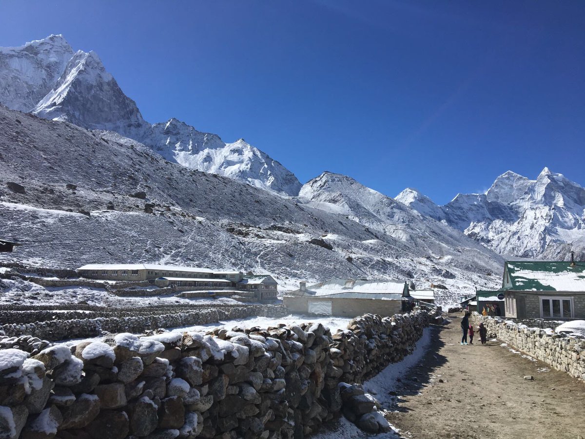 m_windridge's tweet photo. This was #Pheriche in light snow. We’re now at 4730m in #Chukhung. We’re climbing to 5550m for acclimatisation but staying here, before making a long crossing to #Lobuche. Then it’ll be only a day or so to #EverestBaseCamp. #EverestStories https://t.co/OjO6UfTFI9
