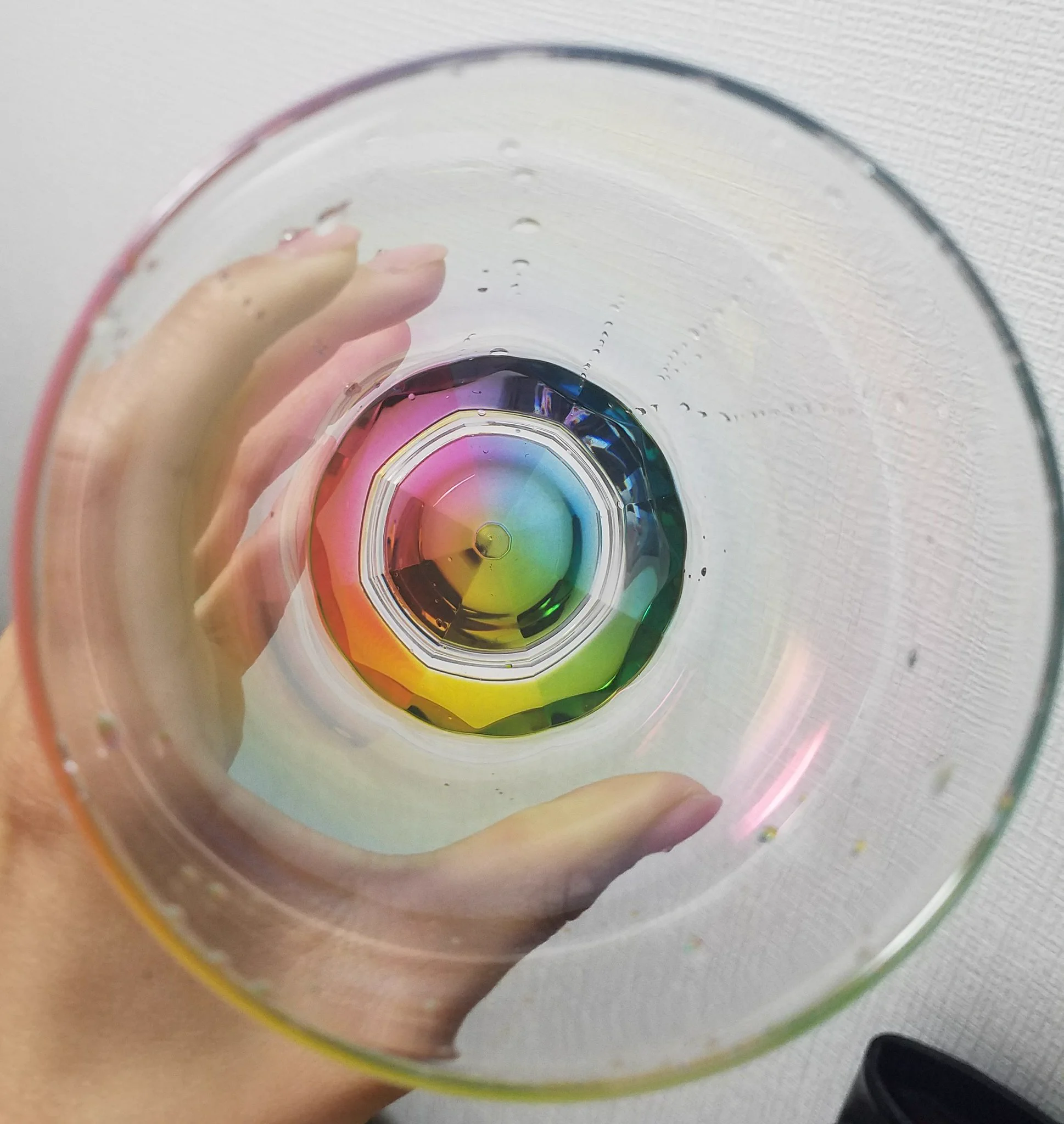 憂鬱な日々もこれで楽しくなっちゃうかも！？ニトリのコップで毎日が虹色気分♪