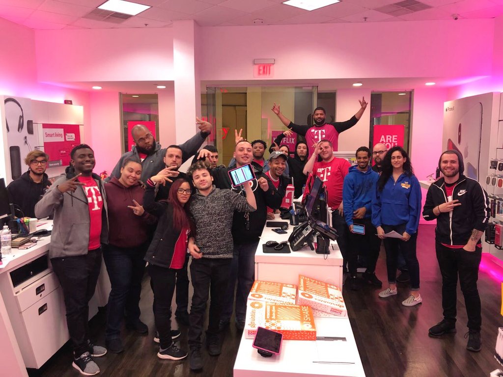ECPforMe's tweet photo. #Deptford #CherryHill #MoTown teams ready to rock and roll! Donuts and #REMO front and center! #ECPforMe https://t.co/sGbcYrSBtO