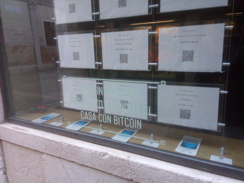 cryptoonstuff's tweet image. In Venedig kann man ein Haus für Bitcoin kaufen, bei uns gibts T-Shirts ;) #kryptowährung #adoption #cryptorising #bitcoin #venice #veniceitaly #venedig #tshirts #läuft