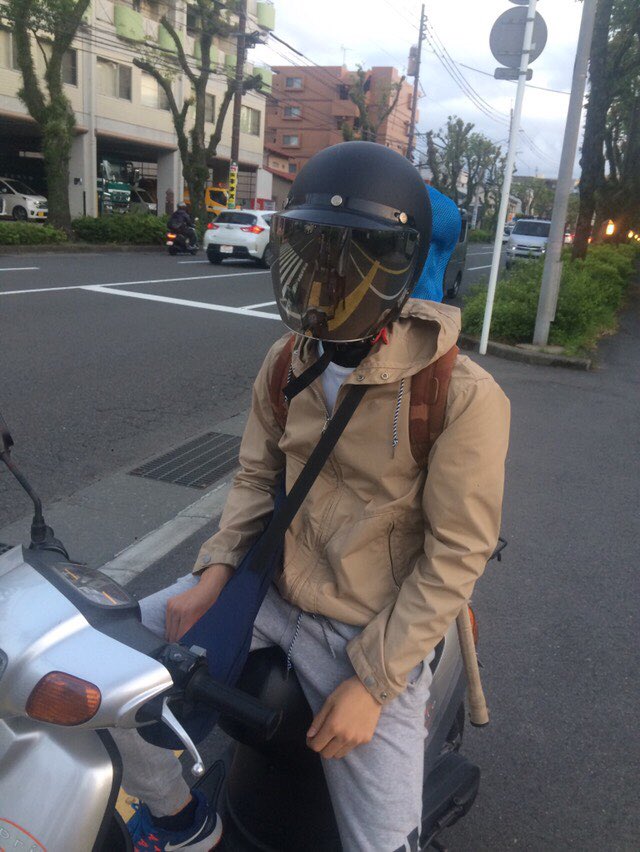 kagoshimalax18's tweet photo. さて、今日の部員紹介！
鹿大1のイケメン、いや鹿児島1のイケメン 
工学部4年 西島裕亮です！

ポジション AT 
最近MDからATへ転向しました！

ひとこと ラクロス楽しいですよ！一緒にラクロスしましょー！

#鹿児島大学 #春から鹿大 #ラクロス
#男子ラクロス #鹿大ラクロス https://t.co/wq3FK2ebmr