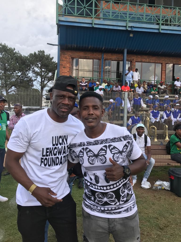 GautengProvince's tweet photo. #CaptainMyCaptain @LuckyLekgwathi and Steve "Chippa" Lekoelea are part of the soccer legends team that will be playing in the Premier #SocialCohesionGames #PSCG18 #KsazobaLit https://t.co/Hp4IrDQqpd