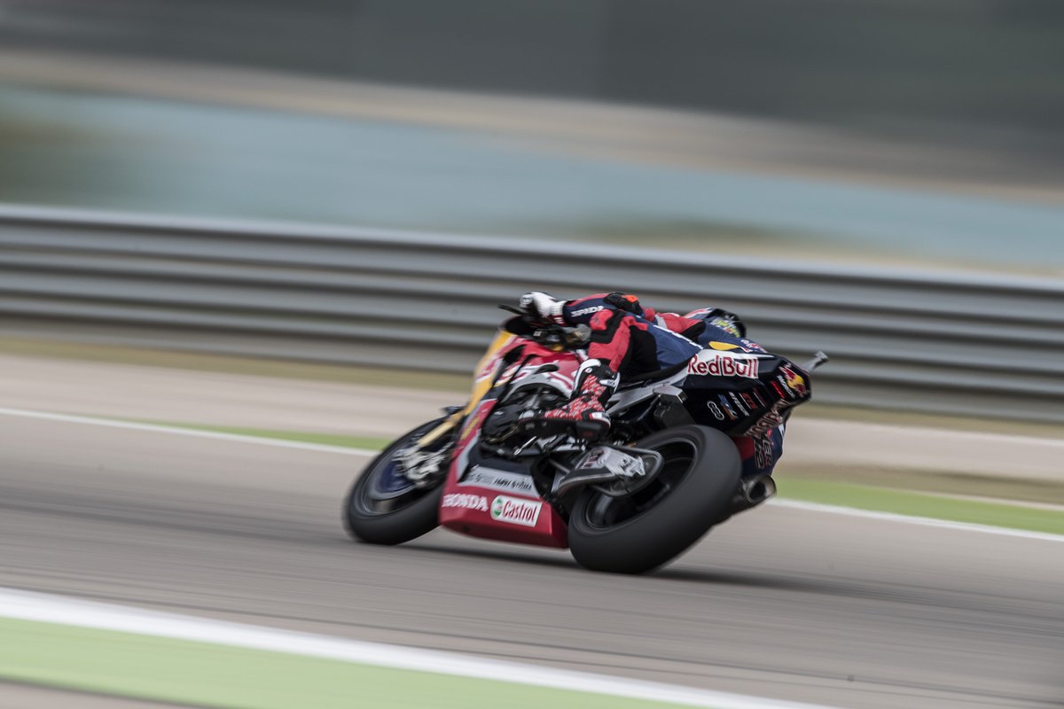 HondaWSBK's tweet photo. UPDATE: We're happy to report that @leoncamier will be leaving hospital in Alcaniz this afternoon and heading home to Andorra today to continue with his recovery. We wish him a speedy recovery and look forward to welcoming him back on his #Fireblade soon! https://t.co/J9FDoMZ5Ge