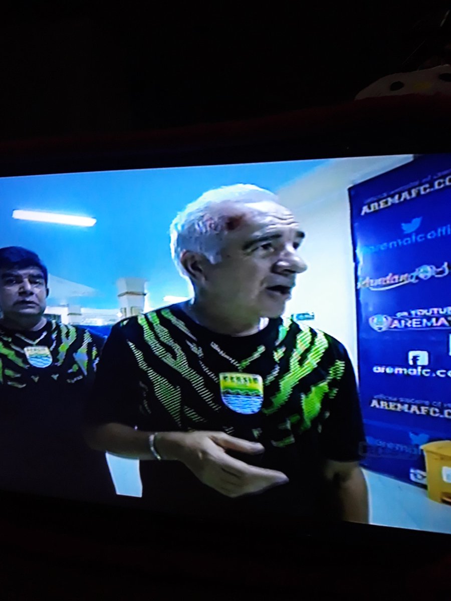 Aremania kampungan 👎👎
Usut sampai tuntas 
<a href="/persib/">PERSIB</a>
#PERSIBday

👇👇