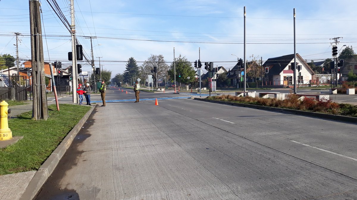 reddeemergencia's tweet photo. vía @RNEAraucania Atencion #Temuco hoy es la #CorridaMilo y las calles cercanas al Estadio están intervenidas por Carabineros. En la foto Av. Pablo Neruda. @RNEAraucania https://t.co/1rorafkrWg