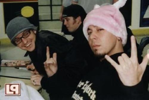 gretelgrimm29's tweet photo. #MikeandChesterFriendsForever
#WeLoveLinkinpark
#MissYouChester
#MakeChesterProud
#PostTraumaticInSpain
#MikeShinodaInSpain
@ChesterBe @mikeshinoda @linkinpark @LPAssociation @LPFanCorner @LinkinPark_HUB @LPfansGB @lpchileofficial @LinkinParkPeru
@lagOCheca @CarlosJRubiofm https://t.co/FzCkzcTiFD