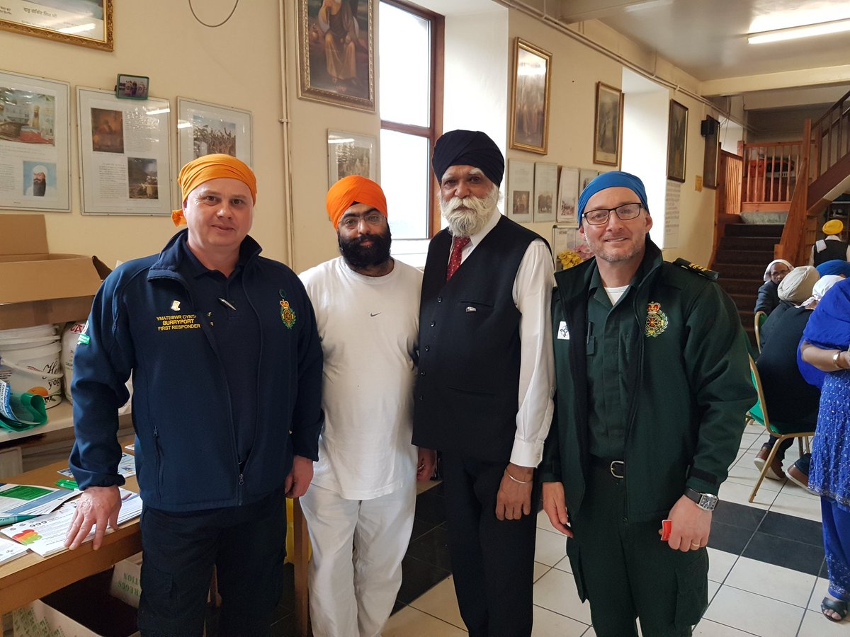 jeffmorris62's tweet photo. Promoting WAST and CFR service while public engaging at the Guru Nanak Sikh Temple Swansea with CFR Mark Gower https://t.co/vos7Uay3Rh