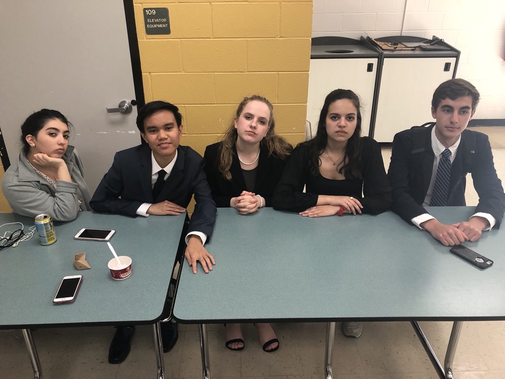 debate_cghsnc's tweet photo. Everybody’s got their game faces for states!! Let’s go team!! https://t.co/kSpTC5h17K