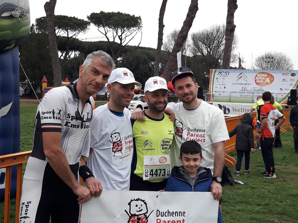 Parent_Project's tweet photo. Marco Martino, Stefano Siciliano e Stefano Speranza alla 20ª edizione della Roma Appia Run per #fermareladuchenne #duchenne #becker https://t.co/rXgvWNE4CZ