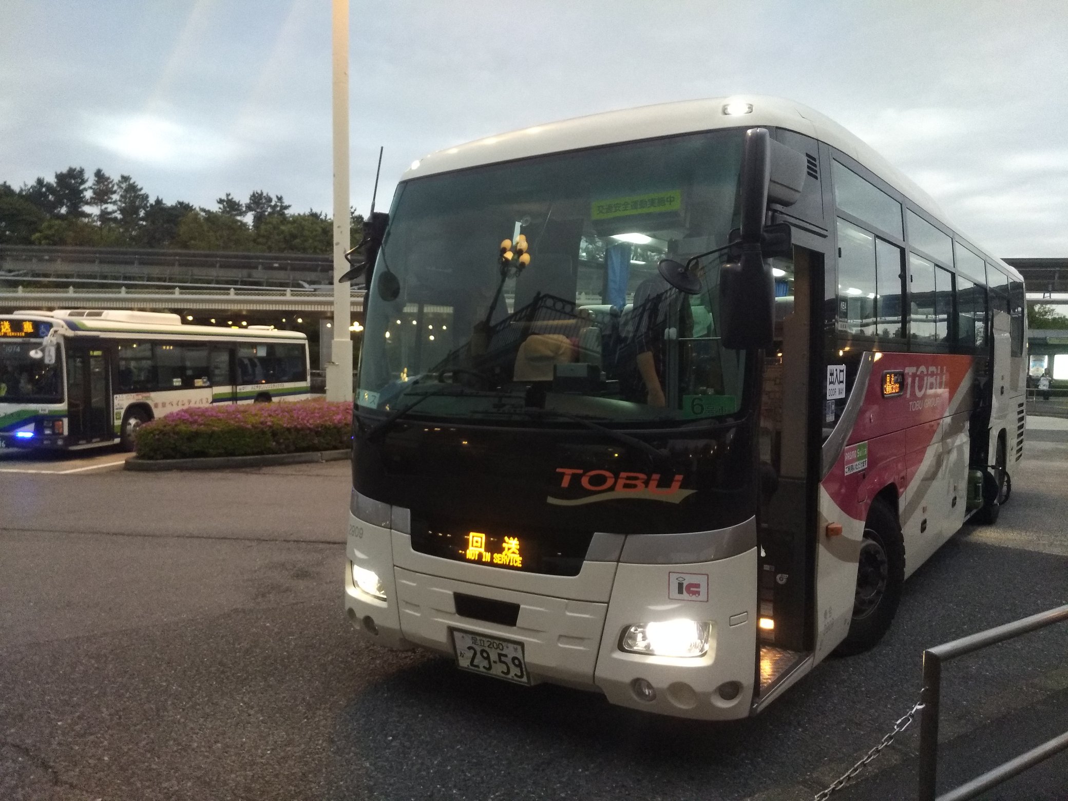 おけら 17スカイツリー発 1727 1730錦糸町駅1乗 1731錦糸町入口 1737一之江出口 1747葛西駅4降 1802 東京ディズニーシー 6降車 1808 東京ディズニーランド 15降車 T Co O46vd6jmqs Twitter