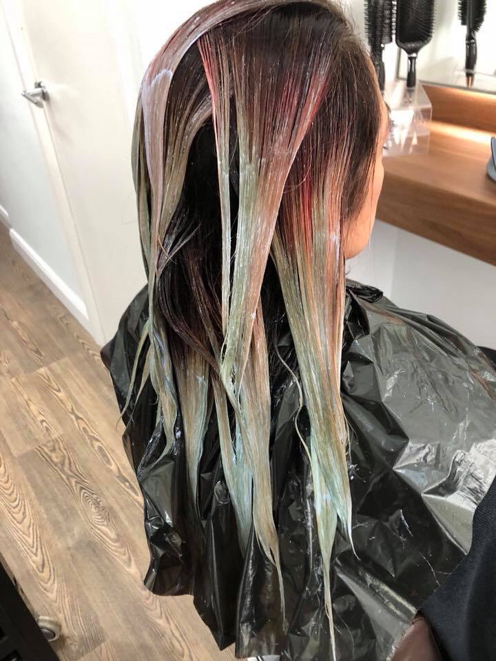 PAlexandreHair's tweet photo. Chance for you and a your friend to win a visit to our salon sharing  the experience with your best friend. 
Meet our team and receive the following services;
Colour Transformation, Olaplex treatment followed by cut and finish, usually costing £330. 
Like and retweet to win! https://t.co/OoQaT9gglO