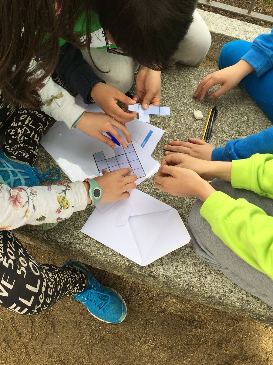 lialimcaoco's tweet photo. #gymkanaSTEM #GymkanaSTEM @CTIFMadridOeste En El Escorial, resolviendo el puzzle de la gymkhana STEM 2018 https://t.co/8YuelQ2wg1